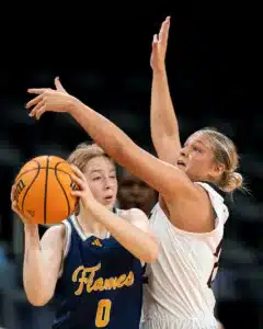 Omaha Mavericks forward Cora Olsen