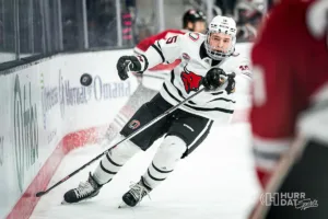 Omaha Mavericks defenseman Noah Ellis