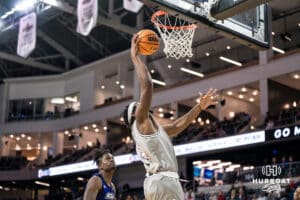 Omaha Mavericks Isaac Ondekane shoots a layup during a college basketball game on November 30th, 2024 in Omaha Nebraska. Photo by Brandon Tiedemann.