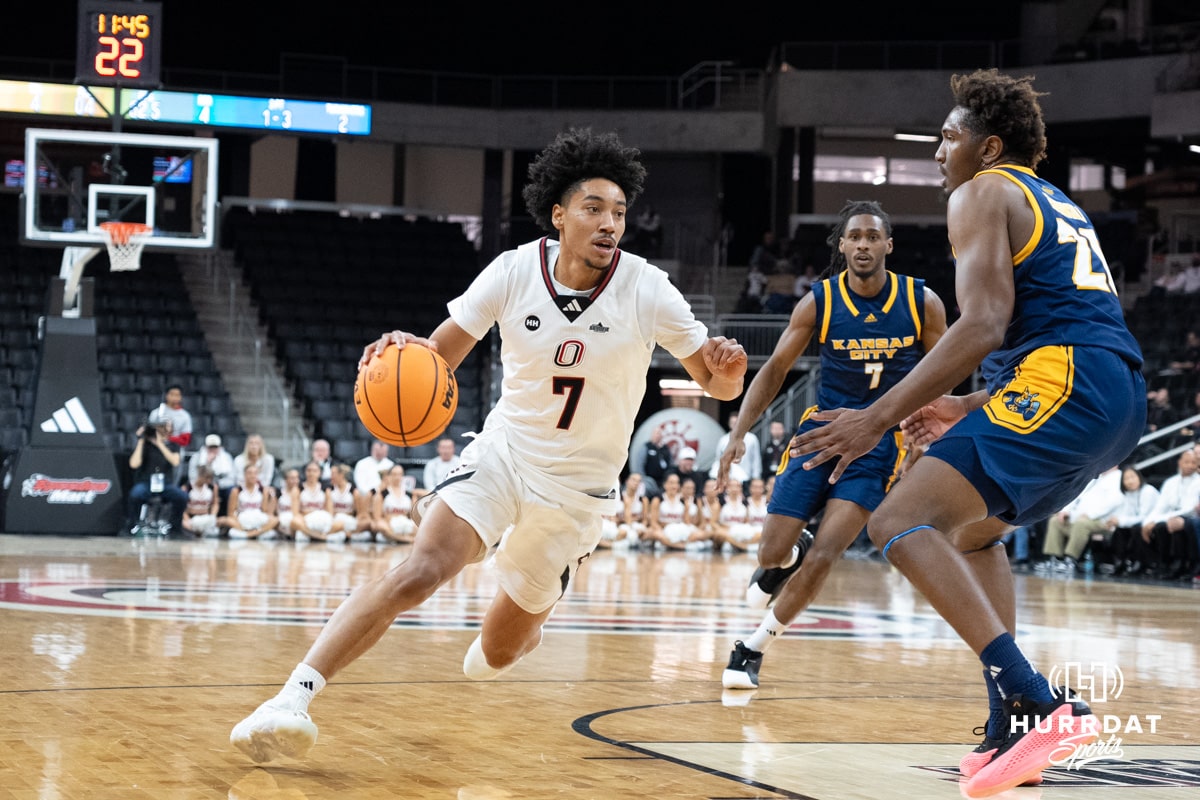 Omaha Mavericks Lance Waddles drives to the hoop during a college basketball game against Kansas City on January 8th, 2025 in Omaha Nebraska. Photo by Brandon Tiedemann.