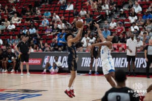 Trey Alexander střílí během basketbalové hry ve středu 16. července 2025 v Las Vegas. Foto Brandon Tiedemann.