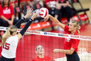Nebraska alumnus Leyla Balckwell (15) spikes the ball against Nebraska Cornhusker Andi Jackson (15) in the first set during the Nebraska alumni match on Saturday, Aug. 16, 2025 in Lincoln, Nebraska. Photo by John S. Peterson.