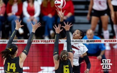 Landfair Leads No. 1 Nebraska Volleyball to Sweep over Oregon