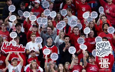 No. 1 Nebraska Volleyball Clinches Share of Big Ten Title With Iowa Sweep in 350th Consecutive Devaney Center Sellout